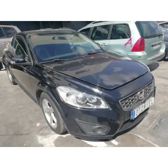 VOLVO C30 '2010 1.6 D NEGRO