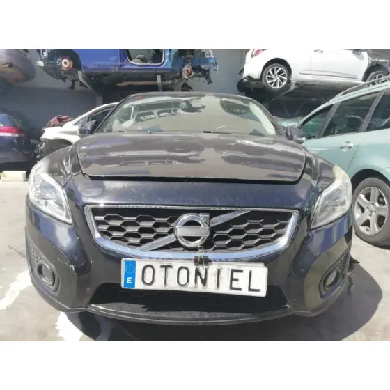 VOLVO C30 '2010 1.6 D NEGRO