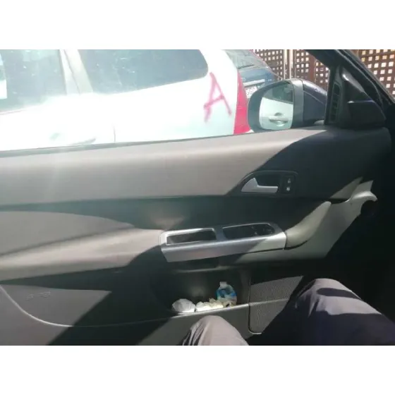 VOLVO C30 '2010 1.6 D NEGRO
