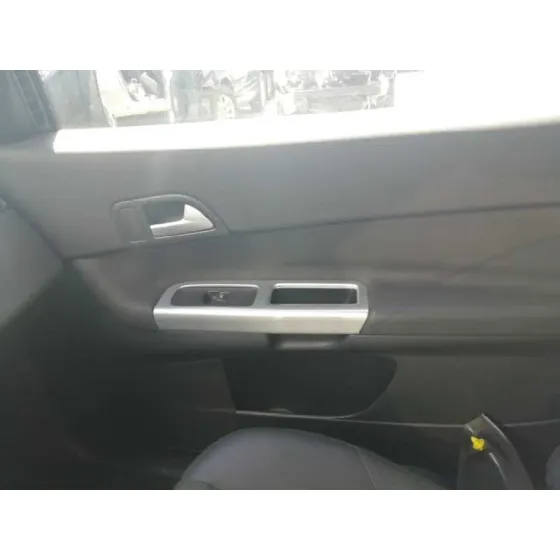 VOLVO C30 '2010 1.6 D NEGRO