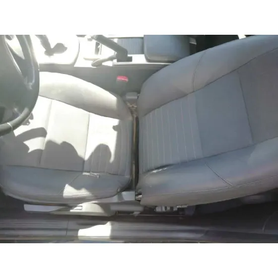VOLVO C30 '2010 1.6 D NEGRO