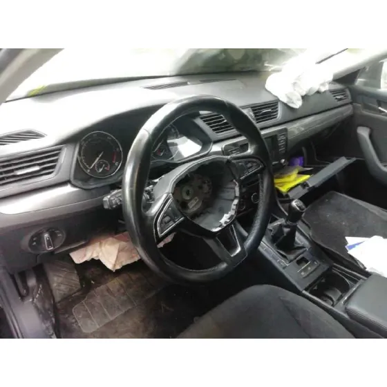 SKODA SUPERB (3V3) '2018 ACTIVE NEGRO