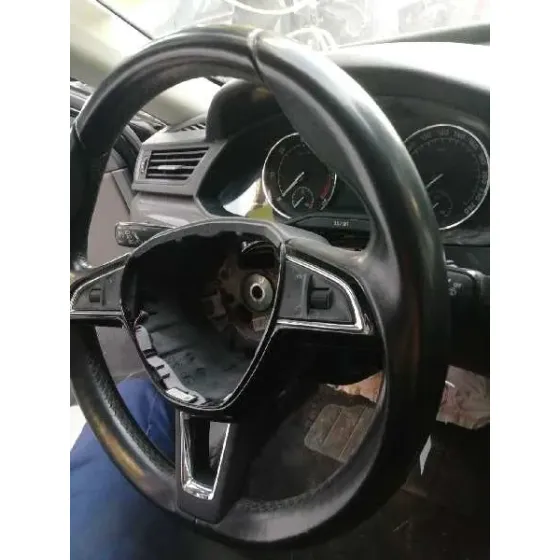 SKODA SUPERB (3V3) '2018 ACTIVE NEGRO