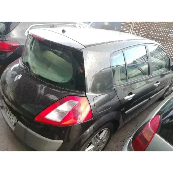RENAULT MEGANE II BERLINA 5P '2003 CONFORT AUTHENTIQUE NEGRO