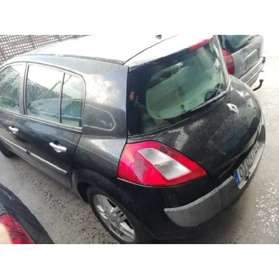 RENAULT MEGANE II BERLINA 5P '2003 CONFORT AUTHENTIQUE NEGRO
