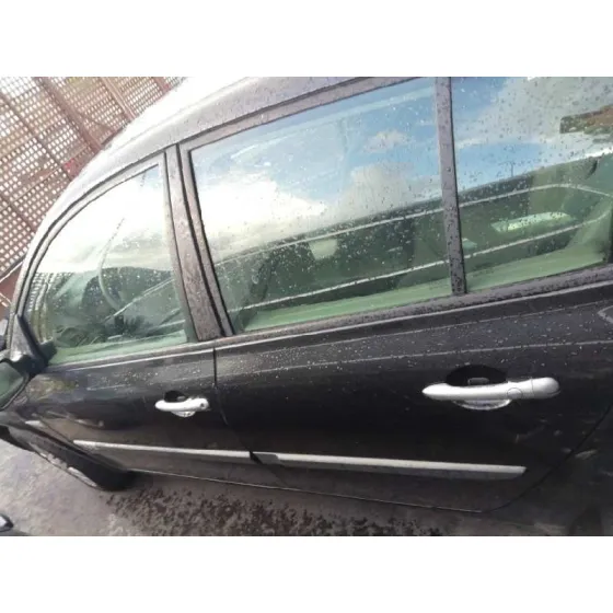RENAULT MEGANE II BERLINA 5P '2003 CONFORT AUTHENTIQUE NEGRO