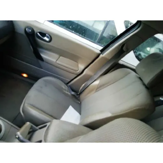 RENAULT MEGANE II BERLINA 5P '2003 CONFORT AUTHENTIQUE NEGRO