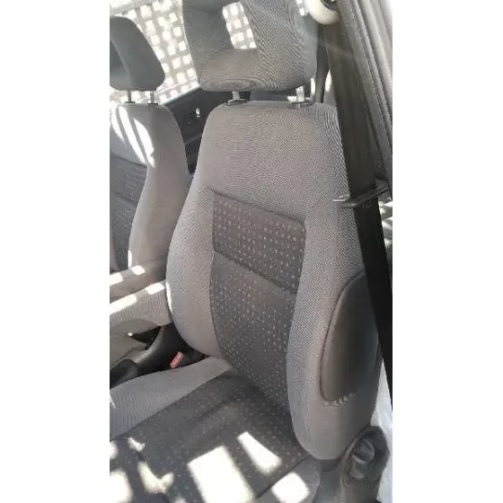 FORD GALAXY (VY) '2004 AMBIENTE GRIS AZULON