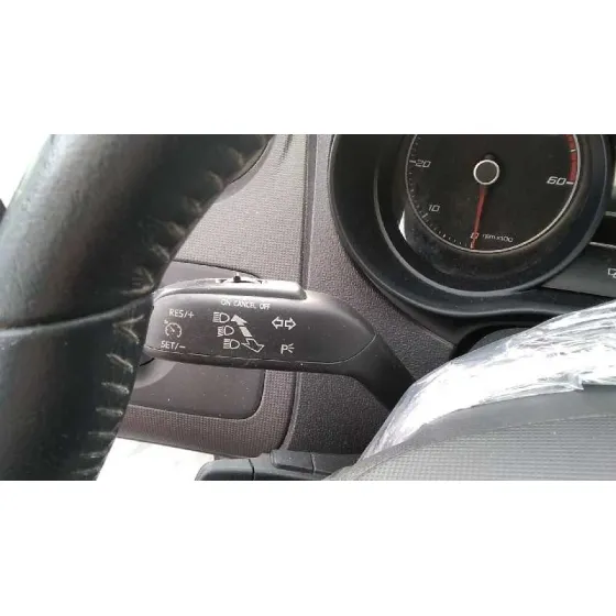 SEAT IBIZA (6J5) '2012 REFERENCE BLANCO
