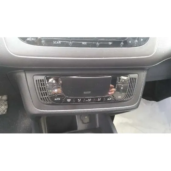 SEAT IBIZA (6J5) '2012 REFERENCE BLANCO