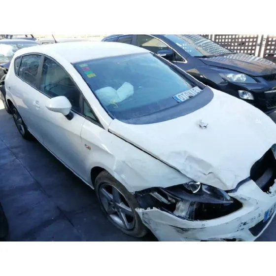 SEAT LEON (1P1) '2010 REFERENCE BLANCO