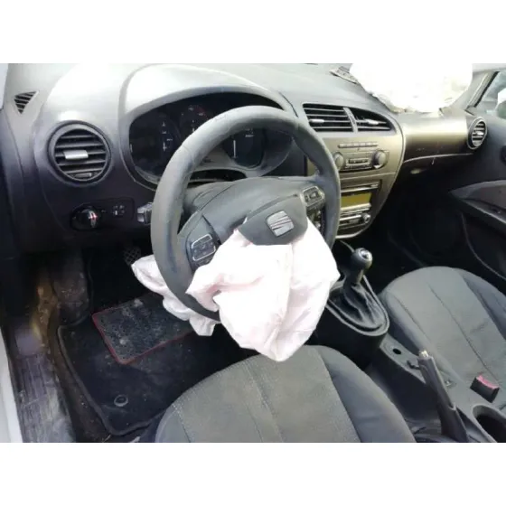 SEAT LEON (1P1) '2010 REFERENCE BLANCO
