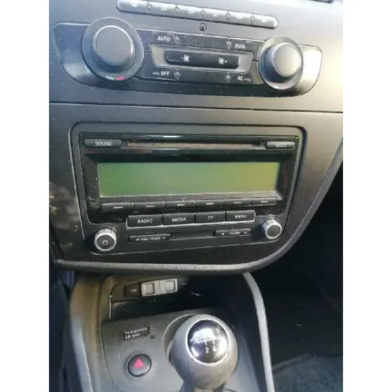 SEAT LEON (1P1) '2010 REFERENCE BLANCO