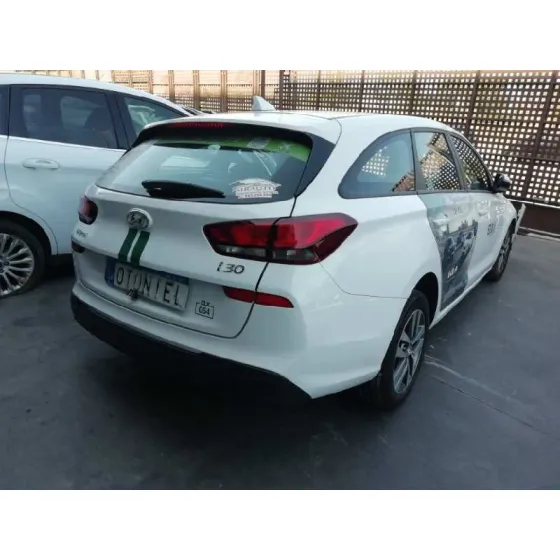HYUNDAI I30 CW (PD) '2019 GO! BLANCO
