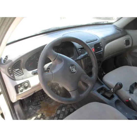 NISSAN ALMERA (N16/E) '2001 2.2 16V TURBODIESEL CAT GRIS