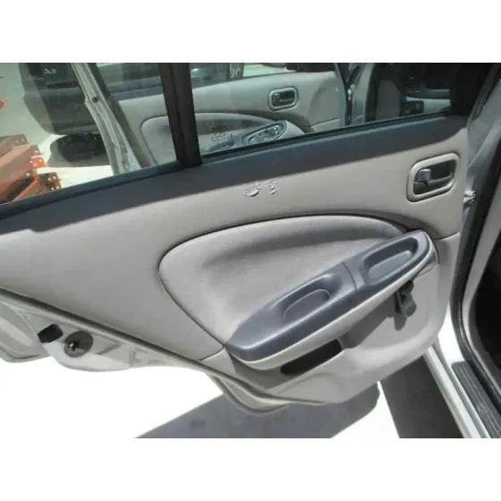 NISSAN ALMERA (N16/E) '2001 2.2 16V TURBODIESEL CAT GRIS