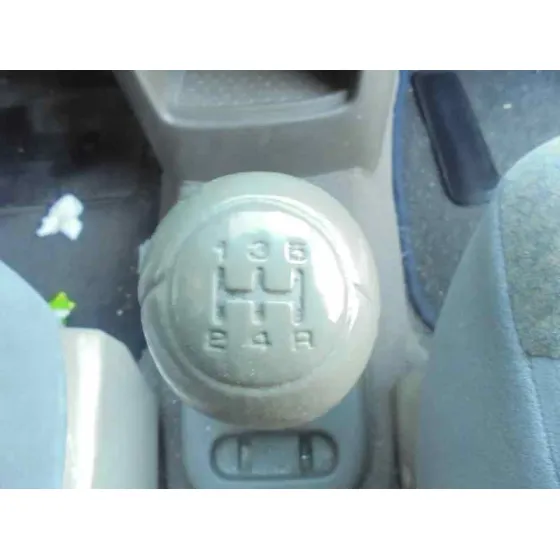 KIA CARENS '2000 1.8 LS MONOVOLUMEN GRIS