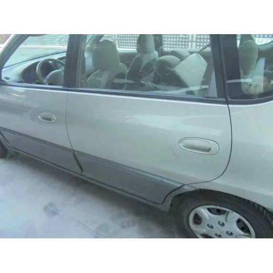 KIA CARENS '2000 1.8 LS MONOVOLUMEN GRIS