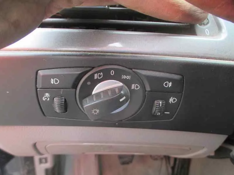 BMW SERIE 5 BERLINA (E60) BMW SERIE 5 BERLINA (E60) '2007 520D AZUL 2005
