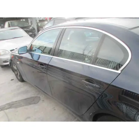 BMW SERIE 5 BERLINA (E60) '2007 520D AZUL