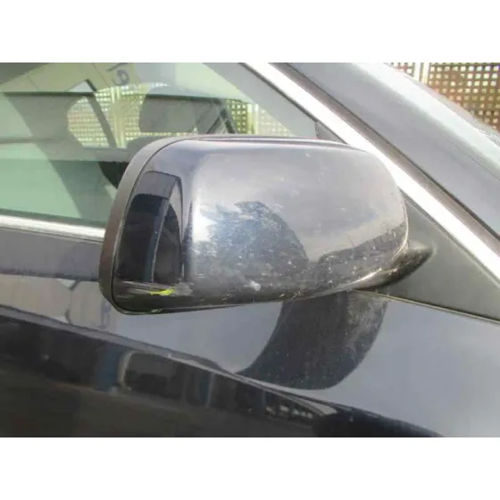 BMW SERIE 5 BERLINA (E60) '2007 520D AZUL