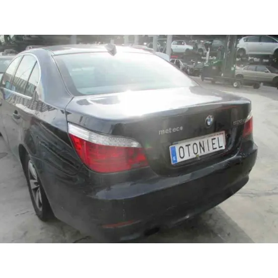 BMW SERIE 5 BERLINA (E60) '2007 520D AZUL