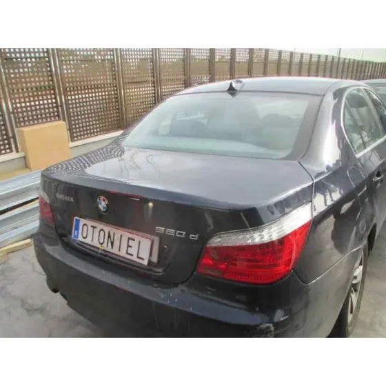 BMW SERIE 5 BERLINA (E60) '2007 520D AZUL