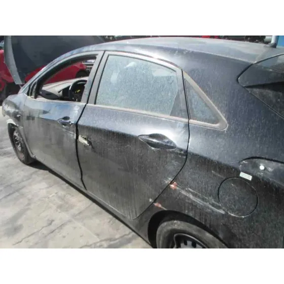 HYUNDAI I30 (GD) '2013 CLASSIC NEGRO