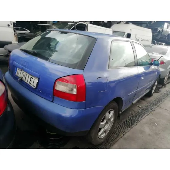 AUDI A3 (8L) '1999 1.9 TDI AZUL