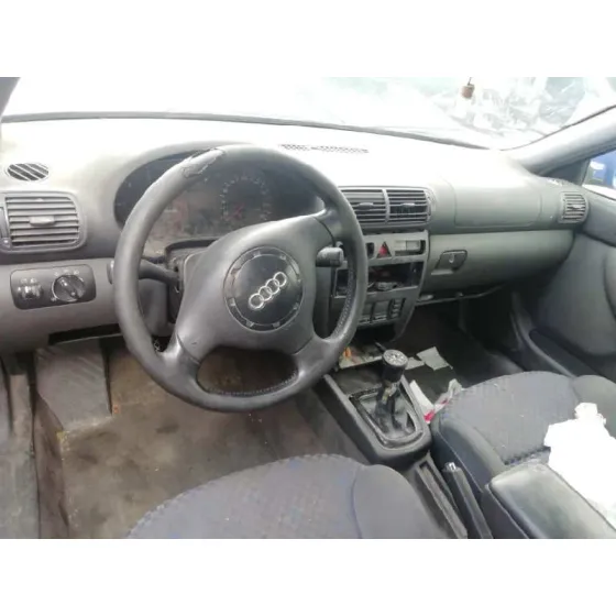 AUDI A3 (8L) '1999 1.9 TDI AZUL