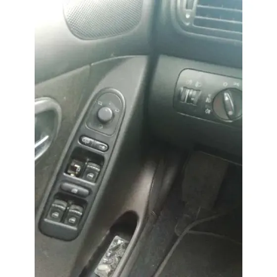 SEAT LEON (1M1) '2005 FR SPECIAL EDITION BLANCO