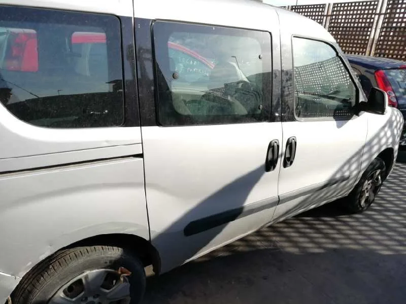 FIAT DOBLO CARGO '2010 1.6 JTDM 16V CAT GRIS PLATA