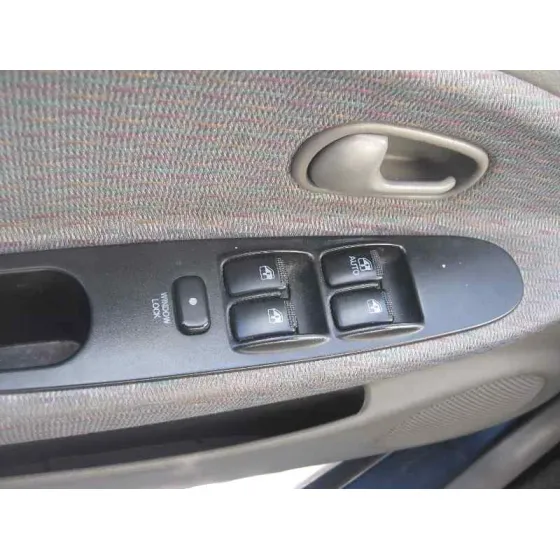 KIA RIO '2000 1.5 CAT