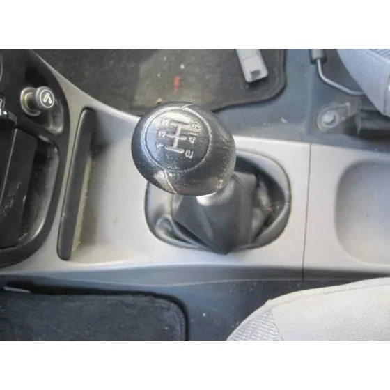 KIA RIO '2000 1.5 CAT