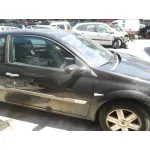 RENAULT MEGANE II BERLINA 3P RENAULT MEGANE II BERLINA 3P '2004 CONFORT AUTHENTIQUE NEGRO 2002