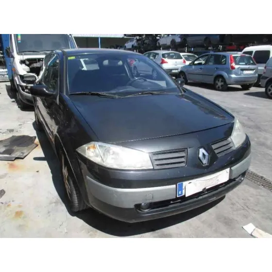 RENAULT MEGANE II BERLINA 3P '2004 CONFORT AUTHENTIQUE NEGRO