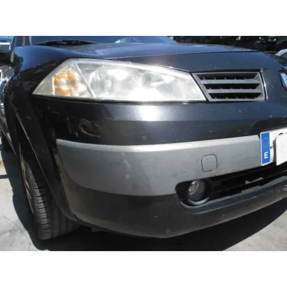 RENAULT MEGANE II BERLINA 3P '2004 CONFORT AUTHENTIQUE NEGRO