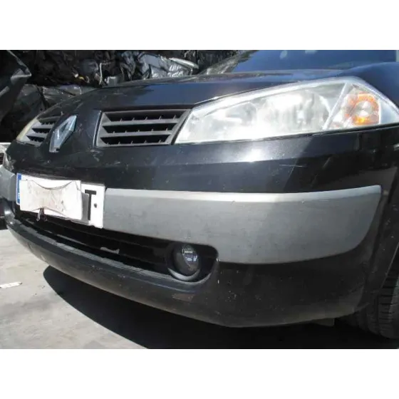 RENAULT MEGANE II BERLINA 3P '2004 CONFORT AUTHENTIQUE NEGRO