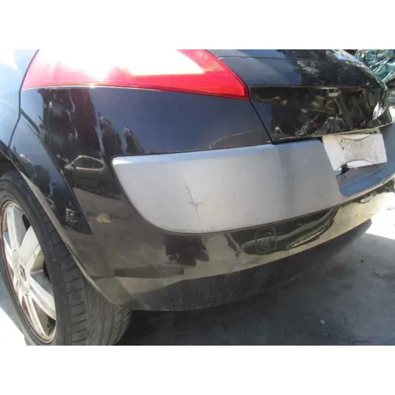 RENAULT MEGANE II BERLINA 3P '2004 CONFORT AUTHENTIQUE NEGRO