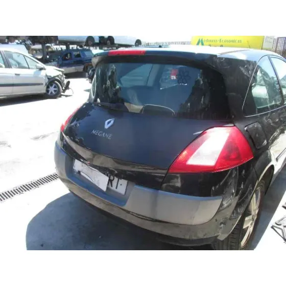 RENAULT MEGANE II BERLINA 3P '2004 CONFORT AUTHENTIQUE NEGRO