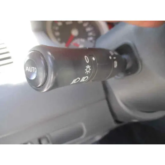 RENAULT MEGANE II BERLINA 3P '2004 CONFORT AUTHENTIQUE NEGRO