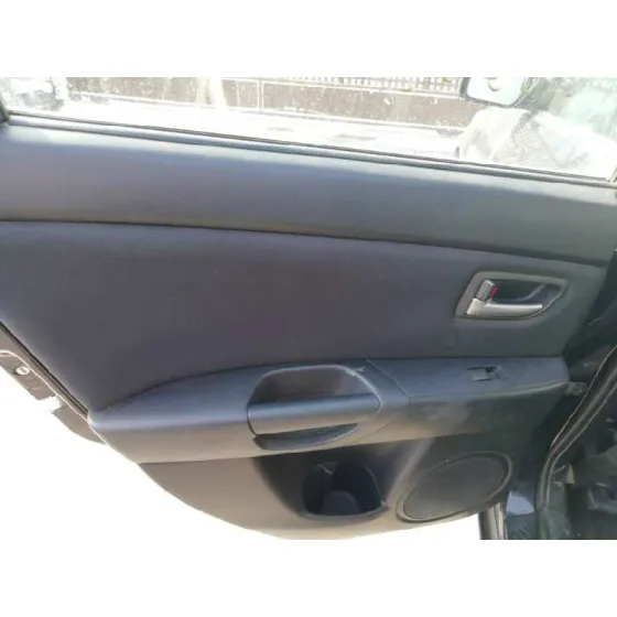 MAZDA 3 BERLINA (BK) '2005 1.6 VVT ACTIVE NEGRO