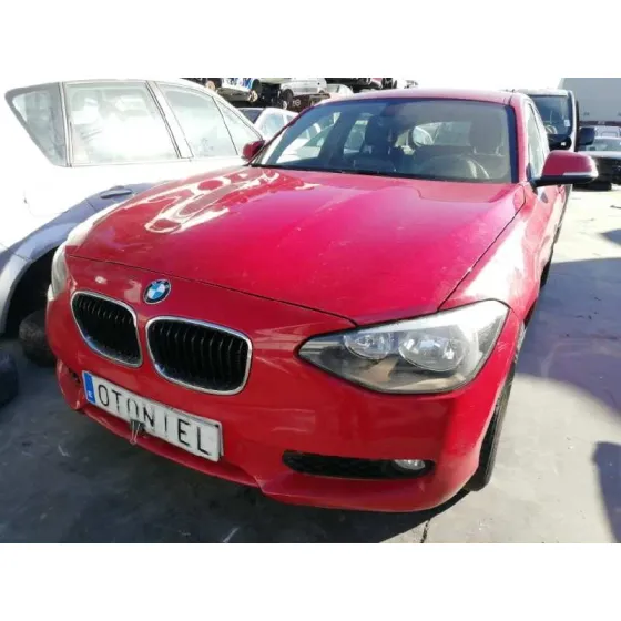 BMW SERIE 1 LIM. (F20) '2013 116D ROJO