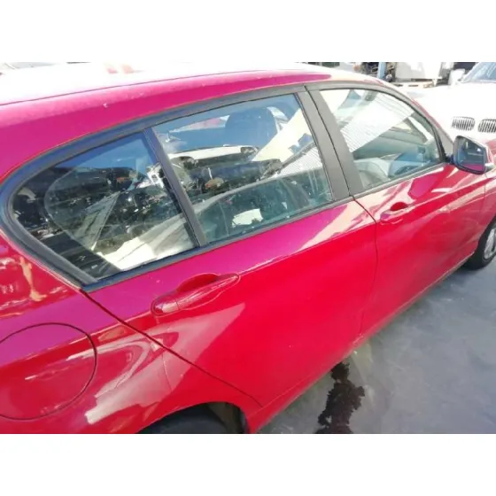 BMW SERIE 1 LIM. (F20) '2013 116D ROJO