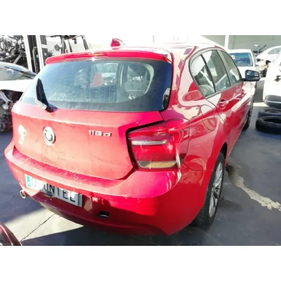 BMW SERIE 1 LIM. (F20) '2013 116D ROJO
