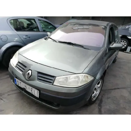 RENAULT MEGANE II CLASSIC BERLINA '2004 1.9 DCI DIESEL GRIS