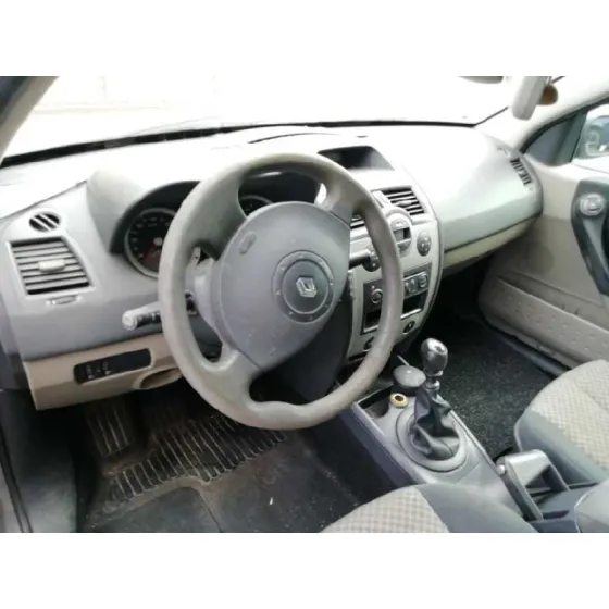 RENAULT MEGANE II CLASSIC BERLINA '2004 1.9 DCI DIESEL GRIS