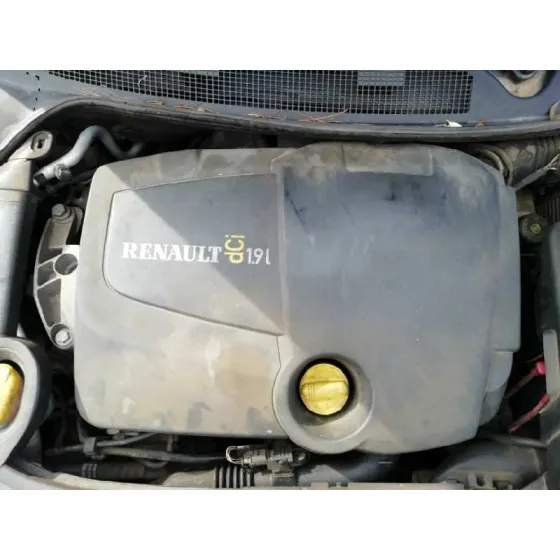 RENAULT MEGANE II CLASSIC BERLINA '2004 1.9 DCI DIESEL GRIS