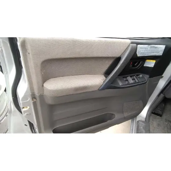 MITSUBISHI MONTERO (V60/V70) '2001 3.2 DI-D AVANCE (5-PTAS.) GRIS PLATA