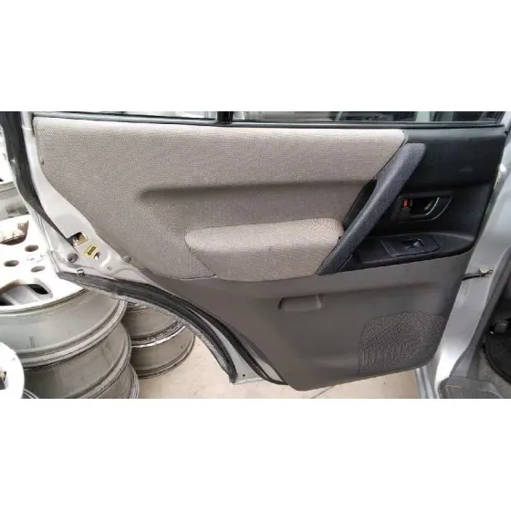 MITSUBISHI MONTERO (V60/V70) '2001 3.2 DI-D AVANCE (5-PTAS.) GRIS PLATA